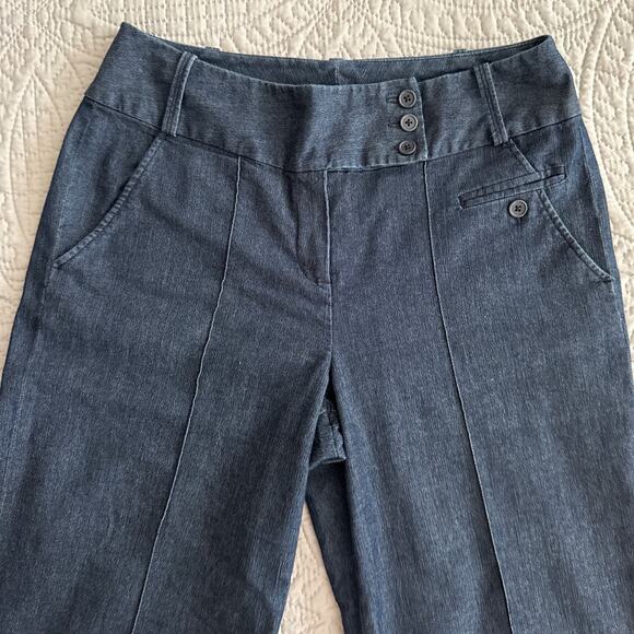 Larry Levine Classic Stretch Center Seam Wide Leg Bootcut Jeans Sz 8 Dark Denim - Picture 6 of 10